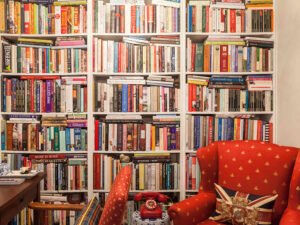 at house tours stock archive c67a7f369d297837447b4bbed4d29e5bfcb9960a